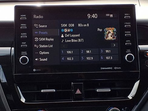 Used 2022 Toyota Camry XSE FWD image 15