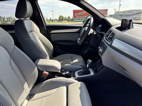 Used 2018 Audi Q3 2.0T Premium Plus AWD/4WD image 34