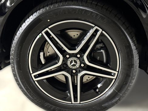 New 2026 Mercedes-Benz GLE 580 4MATIC image 11