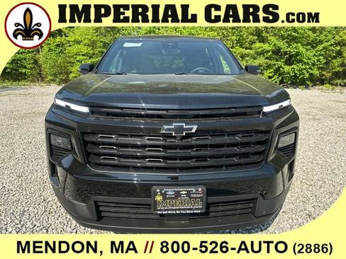 New 2026 Chevrolet Traverse LT w/ Midnight/Sport Edition AWD/4WD image 4
