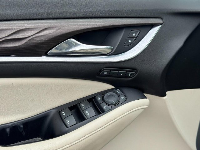 Used 2023 Buick Enclave Avenir w/ Avenir Technology Package AWD/4WD image 23
