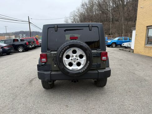 Used 2015 Jeep Wrangler Unlimited Sport w/ Quick Order Package 24S image 8