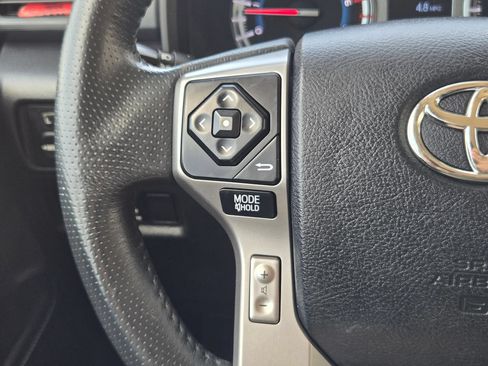 Used 2019 Toyota 4Runner SR5 AWD/4WD image 12