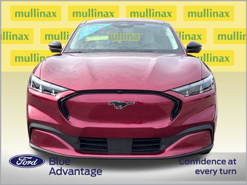 Used 2025 Ford Mustang Mach-E Premium RWD image 11
