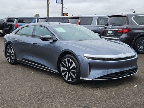 Used 2024 Lucid Air Touring image 7