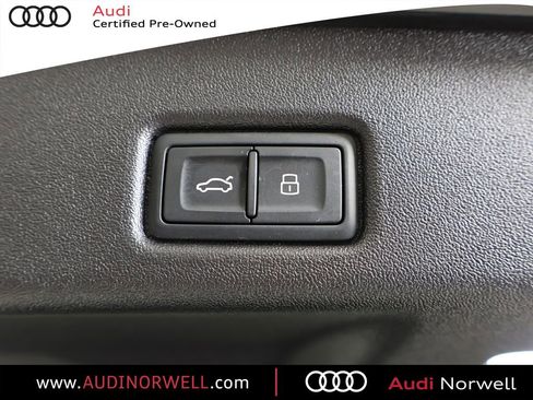 Certified 2025 Audi Q5 Premium w/ 19" Wheel Package image 15