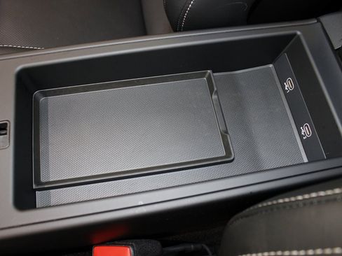 Used 2024 Porsche 911 Carrera S image 37