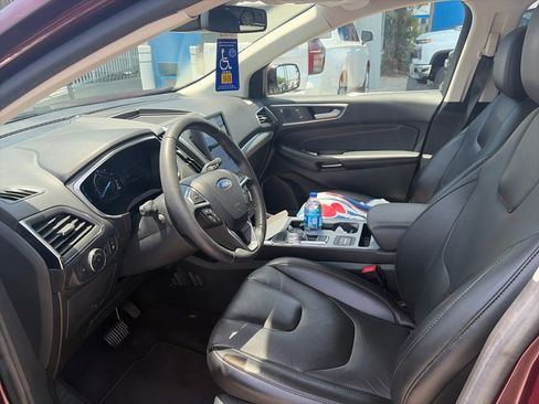 Used 2021 Ford Edge Titanium FWD image 12