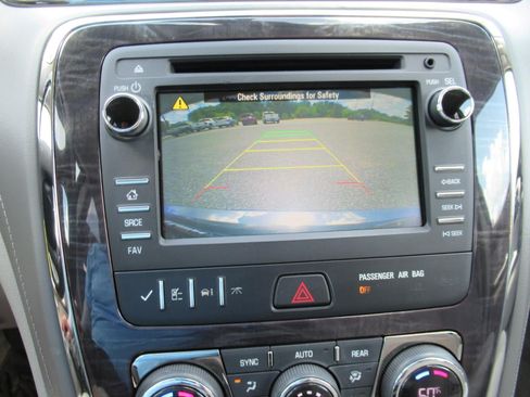 Used 2016 Buick Enclave Convenience FWD image 28