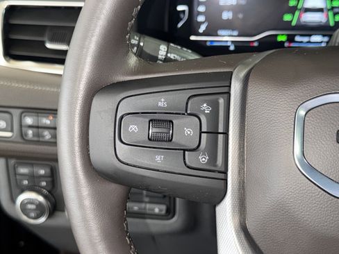 Used 2024 GMC Yukon Denali w/ Advanced Technology Package image 26