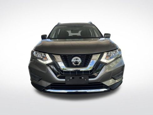 Used 2018 Nissan Rogue SV w/ Sun & Sound Touring Package AWD/4WD image 2