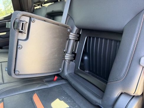 Used 2023 GMC Sierra 1500 AT4 w/ AT4 Premium Package AWD/4WD image 21