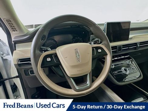 Used 2022 Lincoln Corsair AWD w/ Premium Package image 13