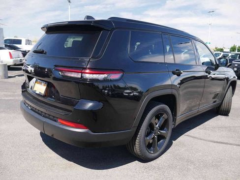Certified 2023 Jeep Grand Cherokee L Laredo AWD/4WD image 19