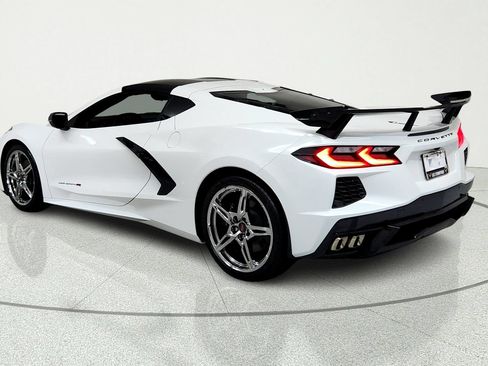 Used 2023 Chevrolet Corvette Stingray Premium Cpe RWD image 3