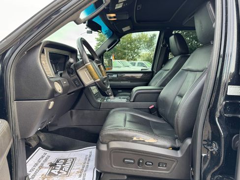 Used 2010 Lincoln Navigator 4WD image 15