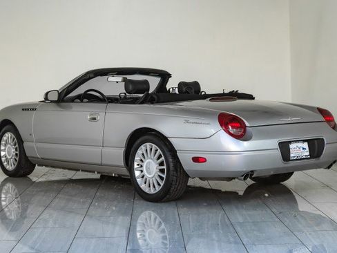 Used 2004 Ford Thunderbird image 13