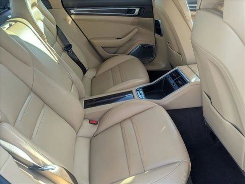 Used 2018 Porsche Panamera Turbo image 20