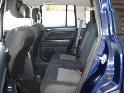 Used 2014 Jeep Compass Sport w/ Power Value Group AWD/4WD image 21