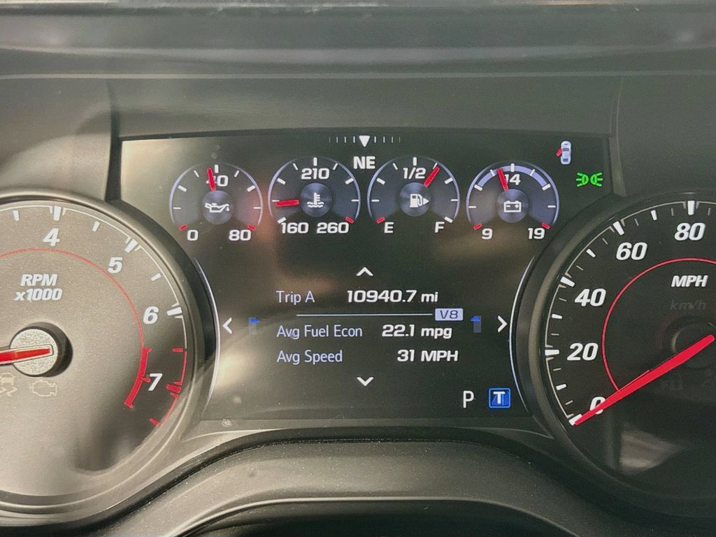 Used 2021 Chevrolet Camaro SS RWD image 13