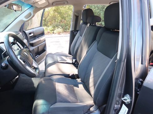Used 2016 Toyota Tundra SR5 image 16