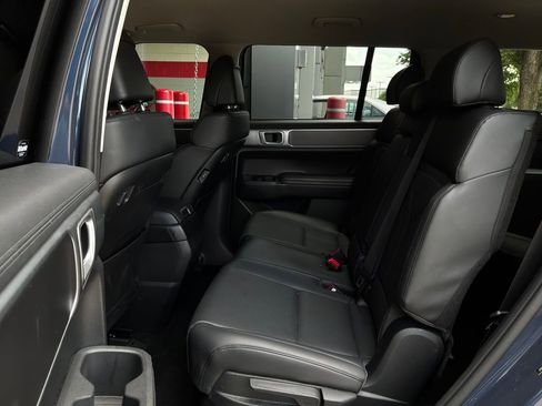 Used 2025 Hyundai Santa Fe SEL FWD image 12