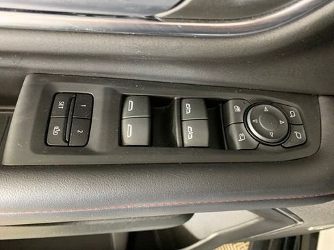 Used 2022 Chevrolet Tahoe RST w/ Sport Performance Package AWD/4WD image 32