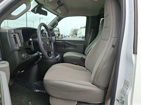 Used 2019 Chevrolet Express 3500 LT w/ LT Preferred Equipment Group image 14