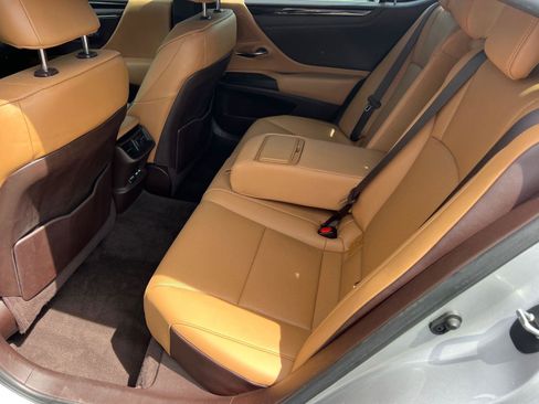 Used 2021 Lexus ES 350 w/ Premium Package image 22