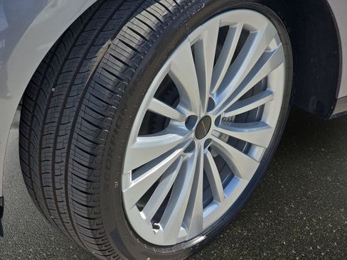 New 2026 Land Rover Range Rover SE image 34