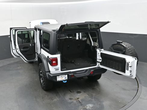Used 2024 Jeep Wrangler Unlimited Rubicon 4xe image 46