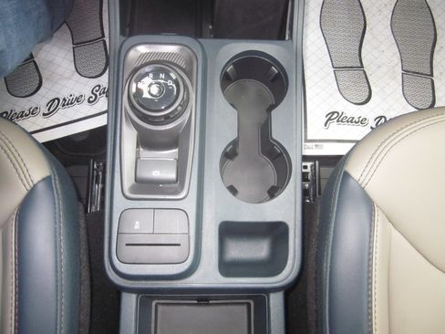 Used 2026 Ford Maverick Lariat w/ 4K Tow Package AWD/4WD image 16