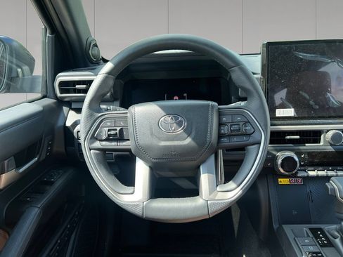 Used 2026 Toyota 4Runner Limited AWD/4WD image 13