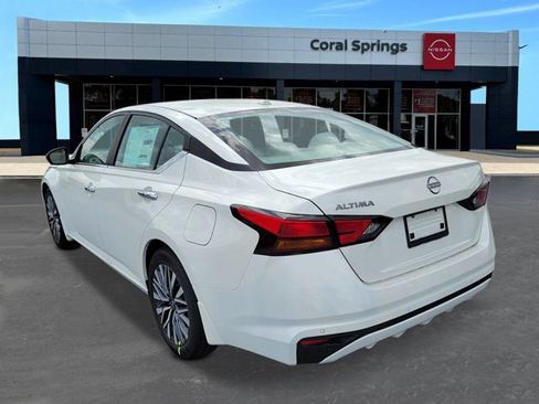 New 2026 Nissan Altima 2.5 SV FWD image 3