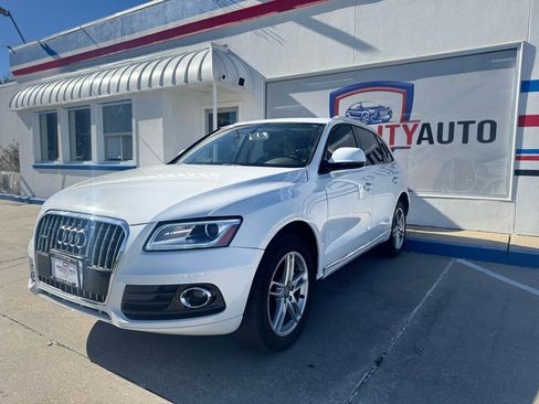 Used 2017 Audi Q5 2.0T Premium image 11