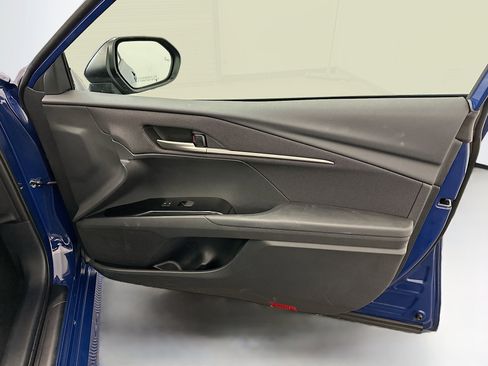 Used 2025 Toyota Camry LE image 33