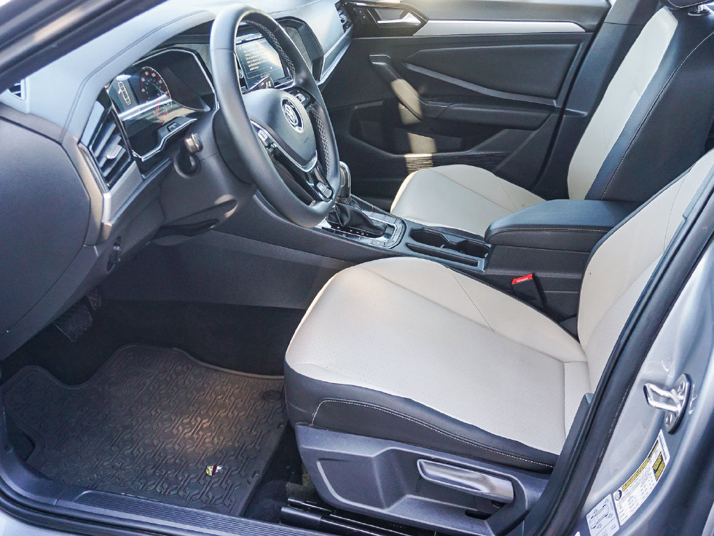 Used 2020 Volkswagen Jetta SE FWD image 18