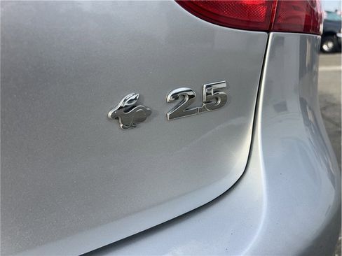 Used 2009 Volkswagen Rabbit S image 10