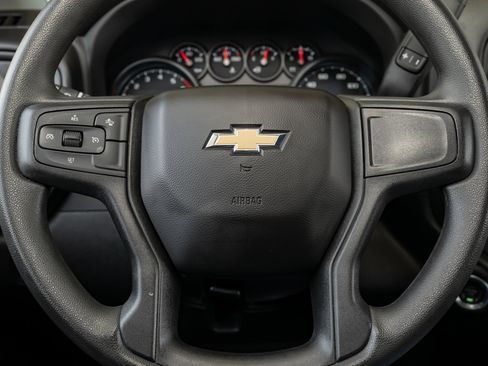 Used 2023 Chevrolet Silverado 1500 Custom image 24