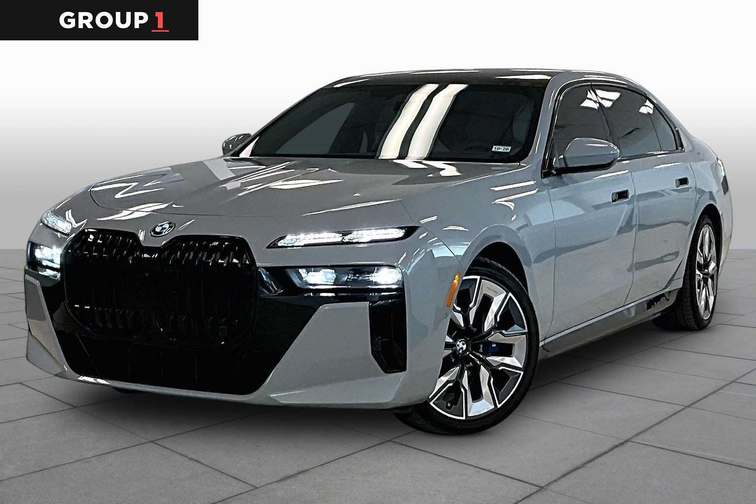 Used 2024 BMW i7 xDrive60 w/ Executive Package AWD/4WD image 1