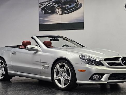 Used 2009 Mercedes-Benz SL 550 image 2
