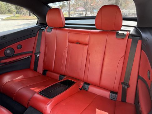 Used 2019 BMW M4 Convertible image 37