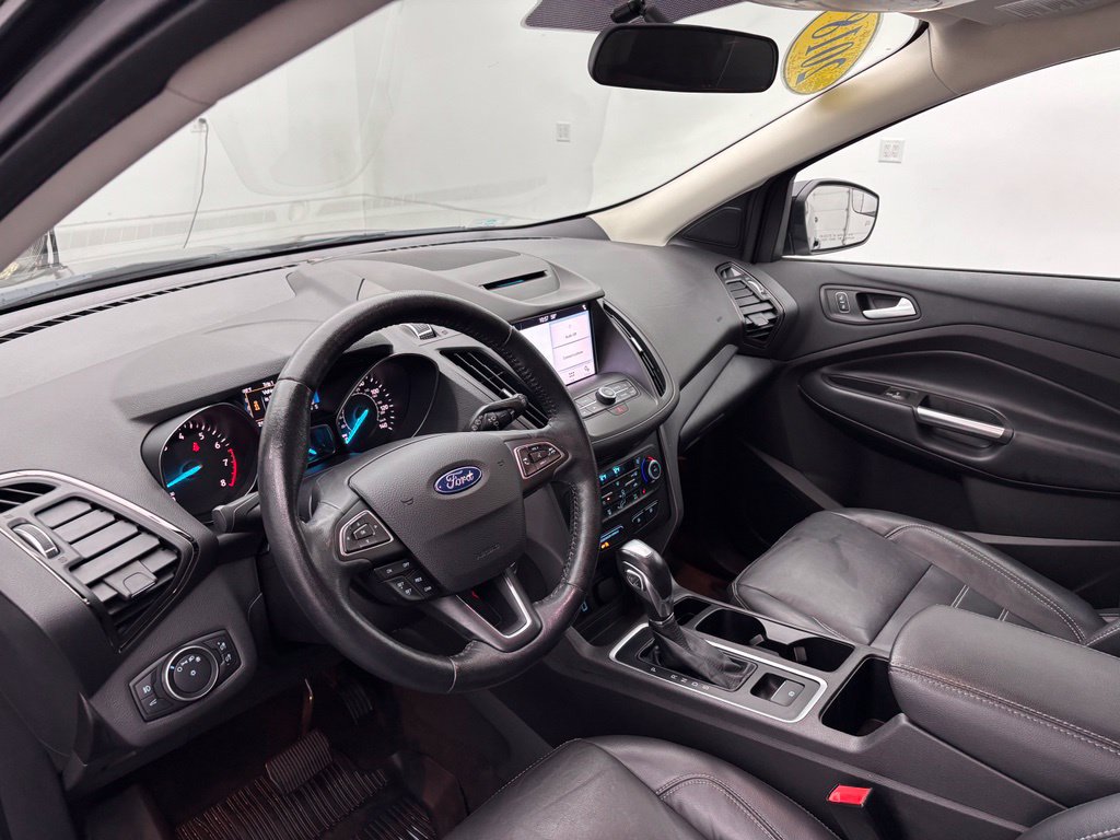 Used 2018 Ford Escape SEL FWD image 19