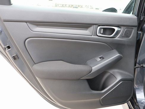 Used 2025 Honda Civic Sport image 16