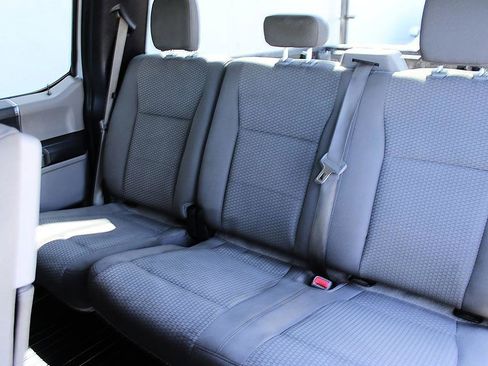 Used 2017 Ford F150 XLT RWD image 12
