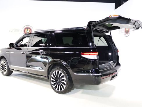 Used 2024 Lincoln Navigator L Black Label AWD/4WD image 28