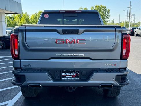 Used 2021 GMC Sierra 1500 AT4 w/ AT4 Value Package AWD/4WD image 4