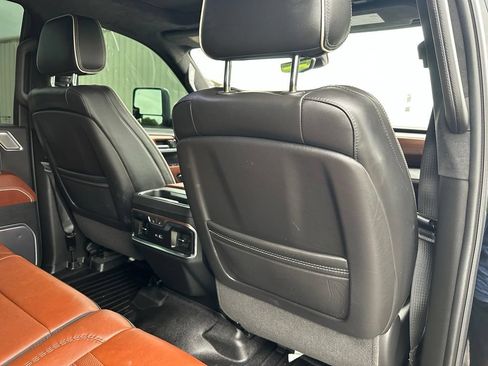 Used 2024 GMC Sierra 2500 Denali Ultimate AWD/4WD image 36