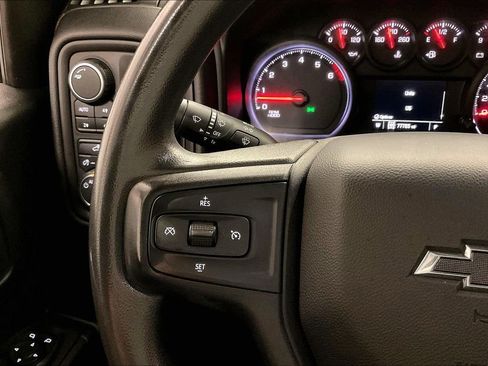 Used 2019 Chevrolet Silverado 1500 Custom Trail Boss w/ Custom Convenience Package AWD/4WD image 20