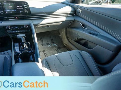 Used 2022 Hyundai Elantra SEL w/ Convenience Package FWD image 24